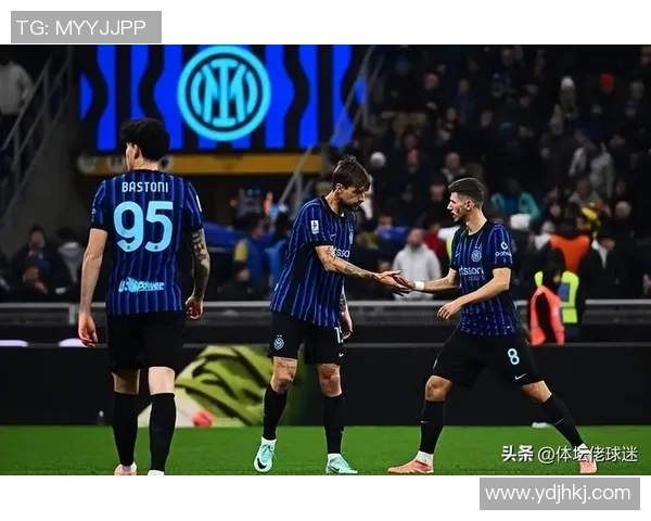 意甲争冠天平彻底倾斜：国际米兰坐收渔翁之利，争冠对手梦碎倒数第一之手